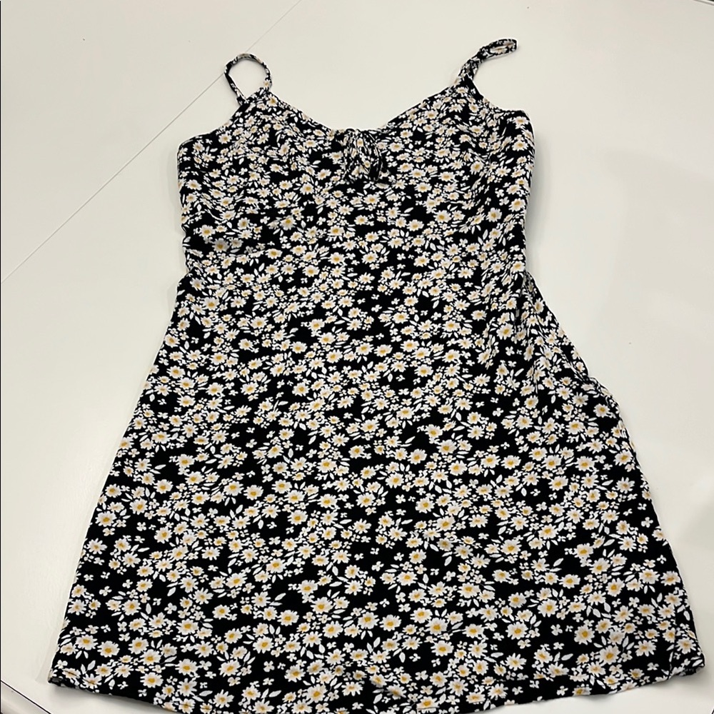 Hollister Floral Sun Dress Small. Excellent Condition